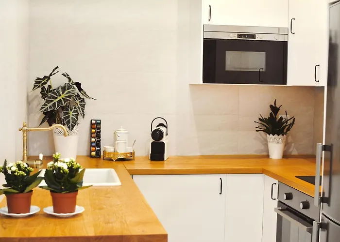 Lux Cityhall + Parking *