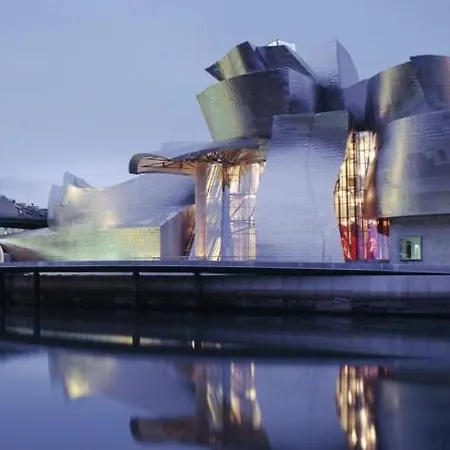 דירה Lux Cityhall + Parking בילבאו