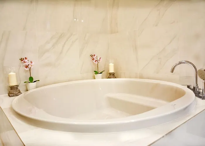 Lux Cityhall + Parking Apartment *