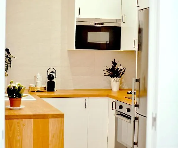 Lux Cityhall + Parking *